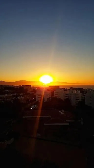 Apartamento De Lujo Con Amplia Vista Al Mar. - Benalmadena 0*,  Spain
